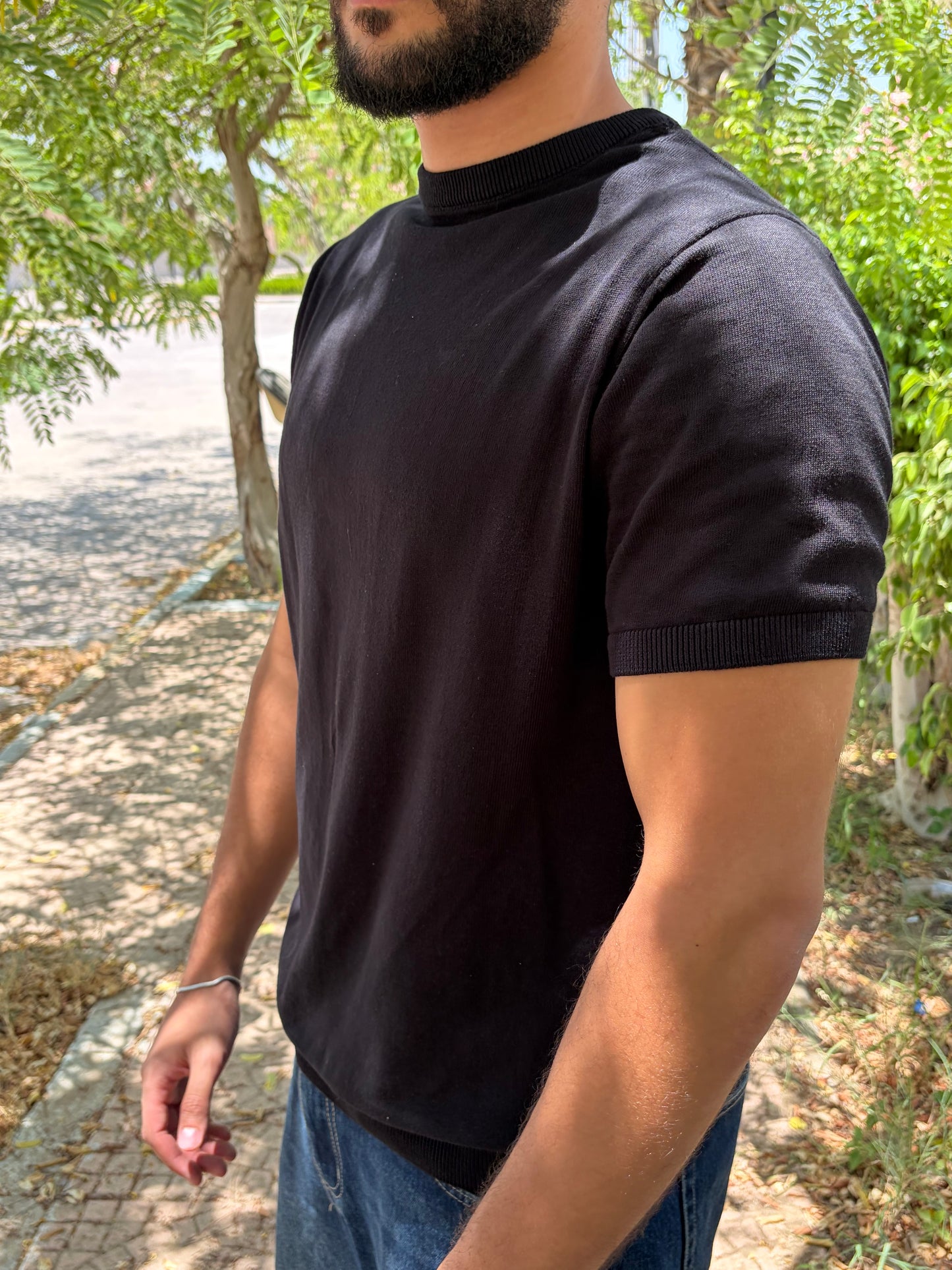 A Round knitwear basic Italian-Inspired Cut